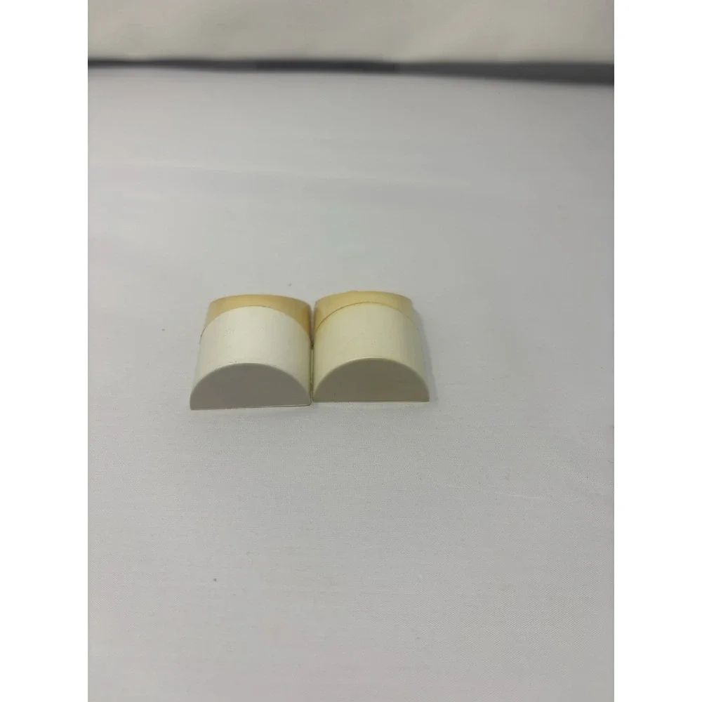Retro‎ Beige White Half Circle Hard Plastic Salt & Pepper Shaker Set MCM Kitsch